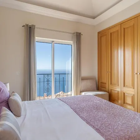 Villa Bougainvillea Palheiro Village By Madeira Funchal (Madeira)