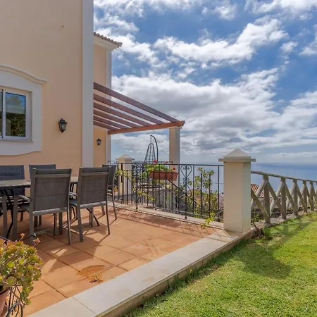 Bougainvillea Palheiro Village By Madeira Villa