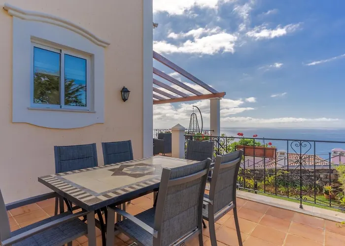 Villa Bougainvillea Palheiro Village By Madeira Funchal (Madeira)