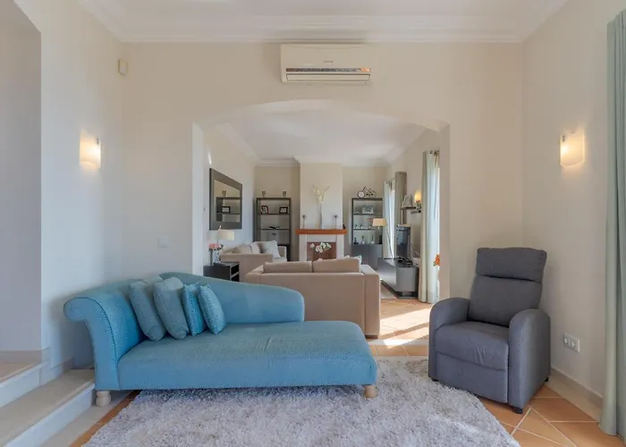 Bougainvillea Palheiro Village By Madeira