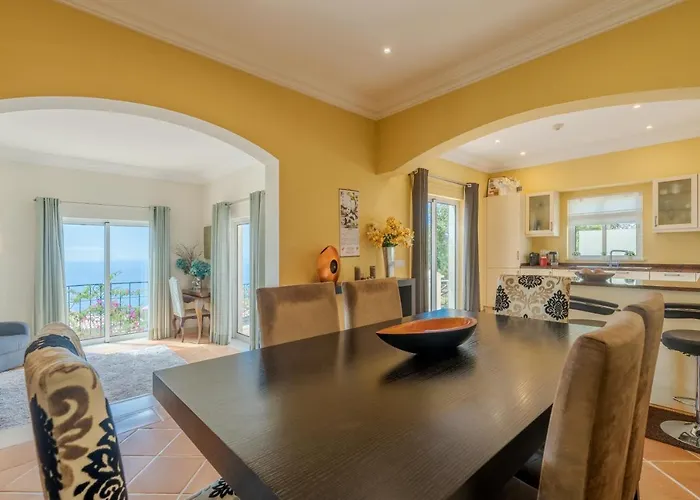 Bougainvillea Palheiro Village By Madeira * Funchal (Madeira)