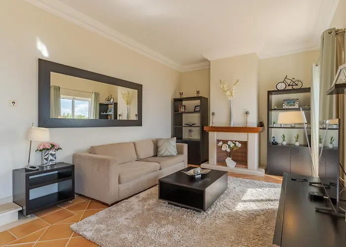 Villa Bougainvillea Palheiro Village By Madeira *