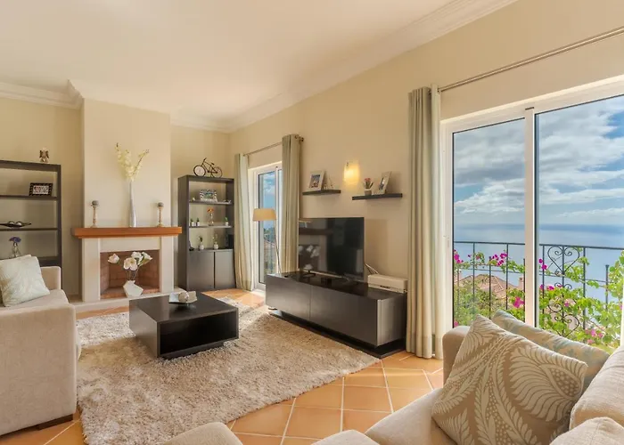 Bougainvillea Palheiro Village By Madeira Villa *