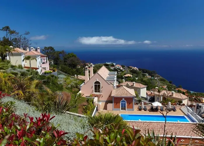 Villa Bougainvillea Palheiro Village By Madeira
